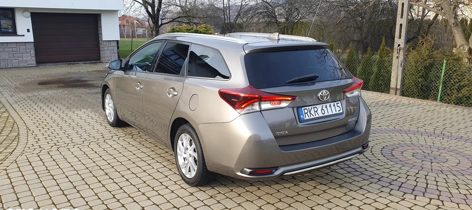 Toyota Auris cena 44900 przebieg: 167000, rok produkcji 2016 z Bolków małe 352